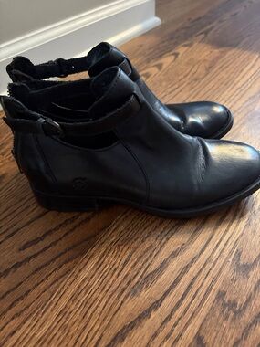 Born Buckle Black Ankle Booties | 7